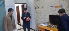 建牢平安防地 护航五一假期——灰汤镇开展节前
